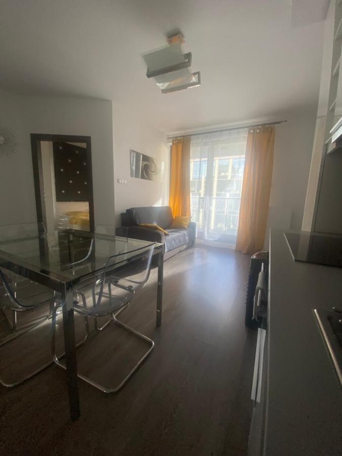 Grzybowska Residence Inter-Apartments Varsavia Esterno foto